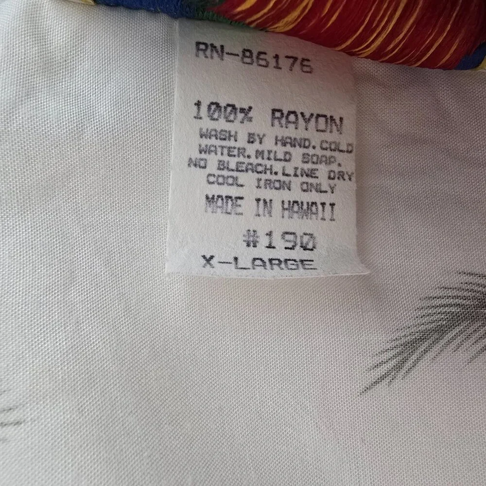 Paradise Found Women's Vintage Hawaiian Dress Rayon Large White‎ Long Sleeveless